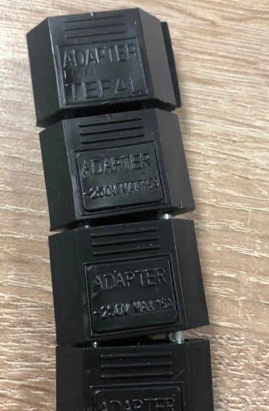 Сетевой переходник Без бренда "Треугольник" 1р.Б/З черный