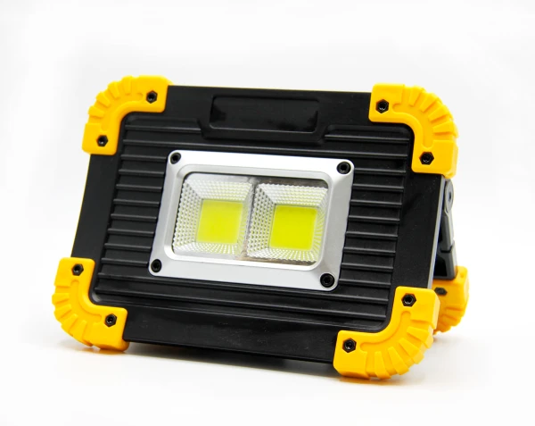 Фонарь прожектор Без бренда BL812 20W от аккумулятора 3 режима черный